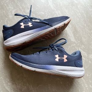 [Under Armour] Charged Pursuit 2- Size 7